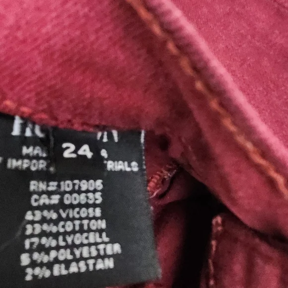 Hudson Made In USA Super Skinny Maroon Distressed Jeans - Picture 5 of 12